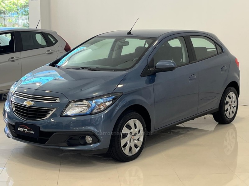 ONIX 1.4 MPFI LT 8V FLEX 4P MANUAL - 2015 - BENTO GONçALVES