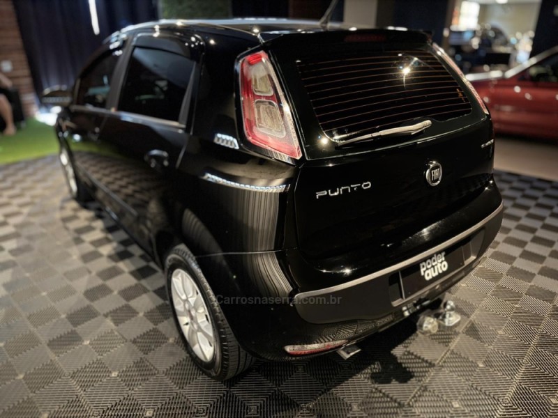 PUNTO 1.4 ATTRACTIVE 8V FLEX 4P MANUAL - 2015 - FARROUPILHA