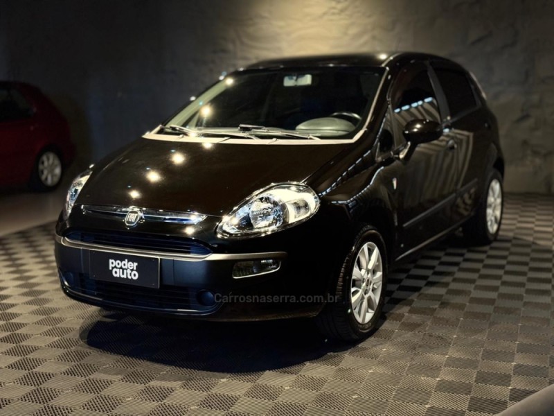 PUNTO 1.4 ATTRACTIVE 8V FLEX 4P MANUAL - 2015 - FARROUPILHA