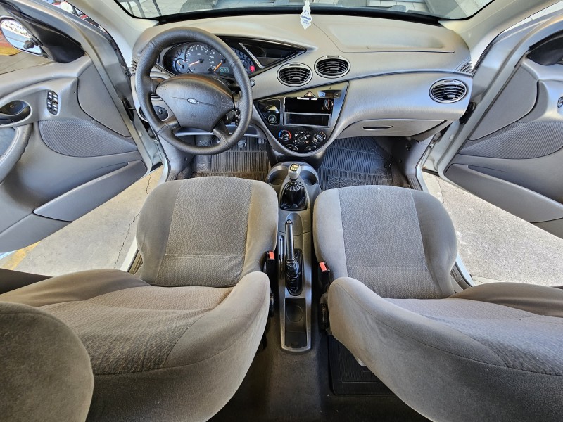 FOCUS 2.0 FC 16V GASOLINA 4P MANUAL - 2002 - CAXIAS DO SUL