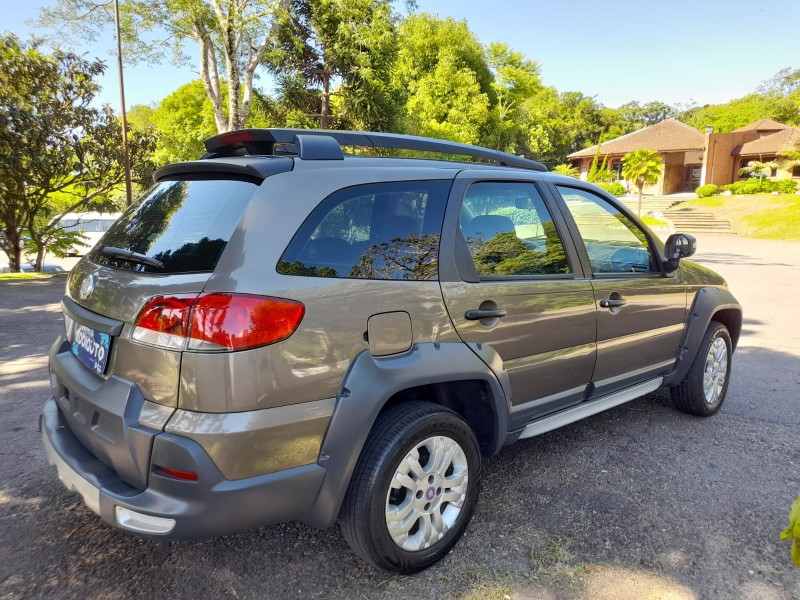 PALIO 1.8 MPI ADVENTURE WEEKEND 8V GASOLINA 4P MANUAL - 2009 - FARROUPILHA