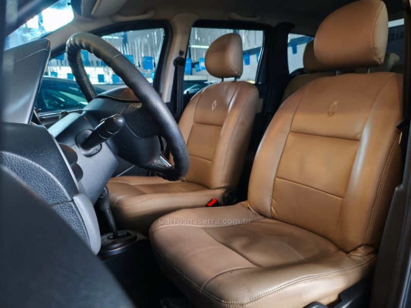 DUSTER 2.0 DYNAMIQUE 4X2 16V FLEX 4P AUTOMÁTICO - 2012 - NOVO HAMBURGO