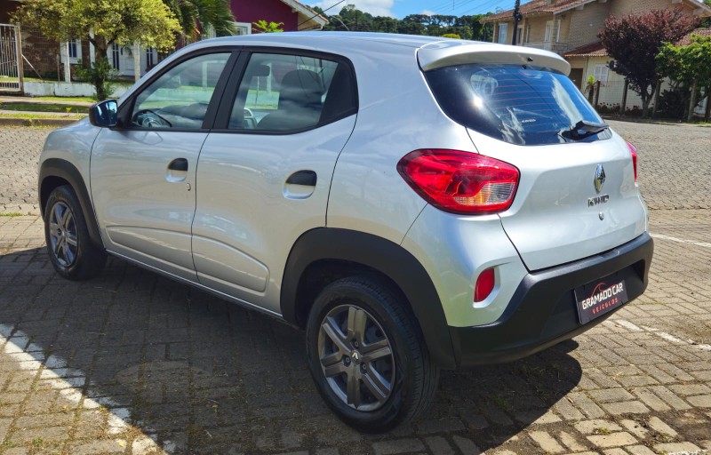 KWID 1.0 12V OUTSIDER FLEX 4P MANUAL - 2024 - CANELA