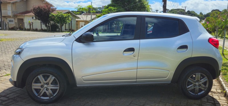 KWID 1.0 12V OUTSIDER FLEX 4P MANUAL - 2024 - CANELA