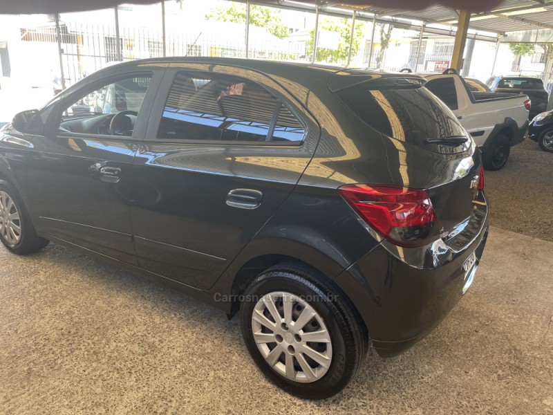 ONIX 1.4 MPFI LT 8V FLEX 4P MANUAL - 2016 - CAXIAS DO SUL