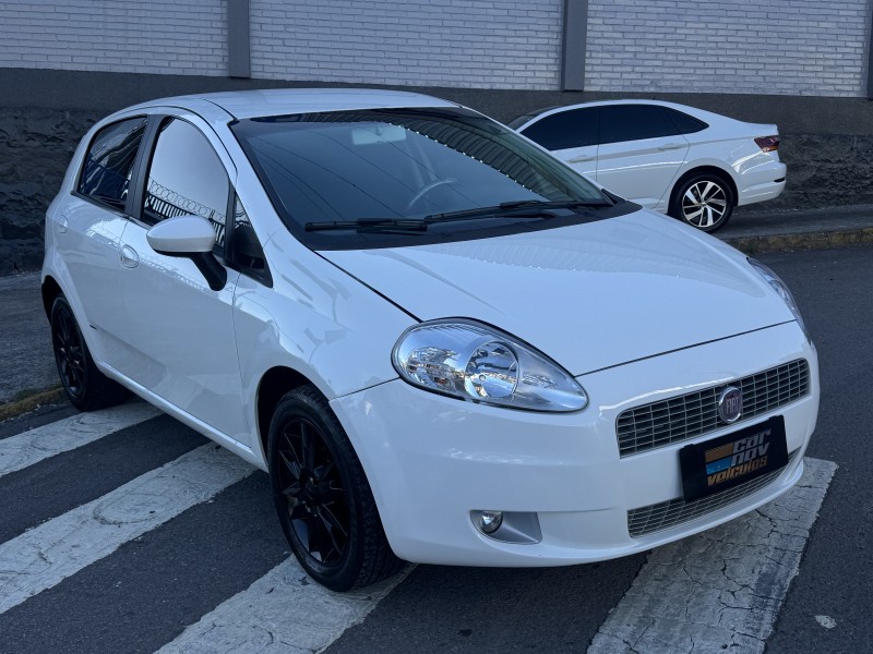 punto 1.6 essence 16v flex 4p manual 2012 caxias do sul