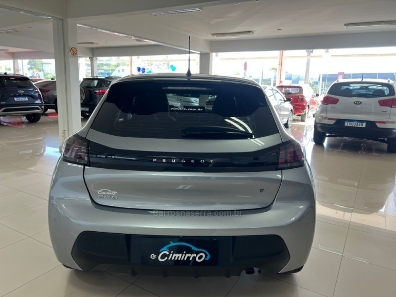 208 1.0 STYLE FLEX 6V 4P MANUAL - 2023 - TAQUARA