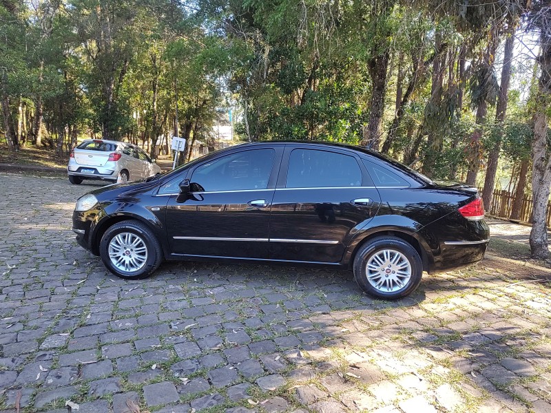 LINEA 1.8 ESSENCE 16V FLEX 4P MANUAL - 2015 - CAXIAS DO SUL