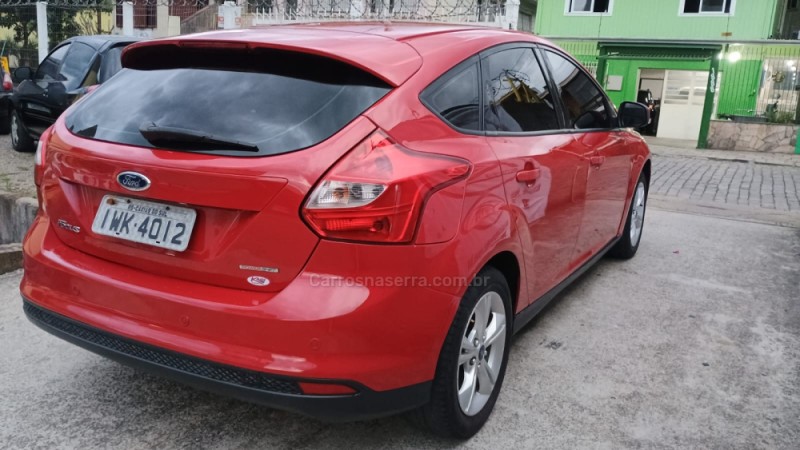 FOCUS 1.6 SE HATCH 16V FLEX 4P AUTOMÁTICO - 2015 - CAXIAS DO SUL