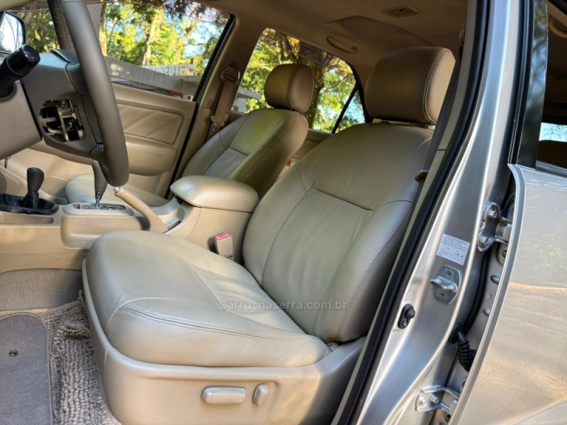 HILUX SW4 3.0 SRV 4X4 7 LUGARES 16V TURBO INTERCOOLER DIESEL 4P AUTOMÁTICO - 2010 - DOIS IRMãOS