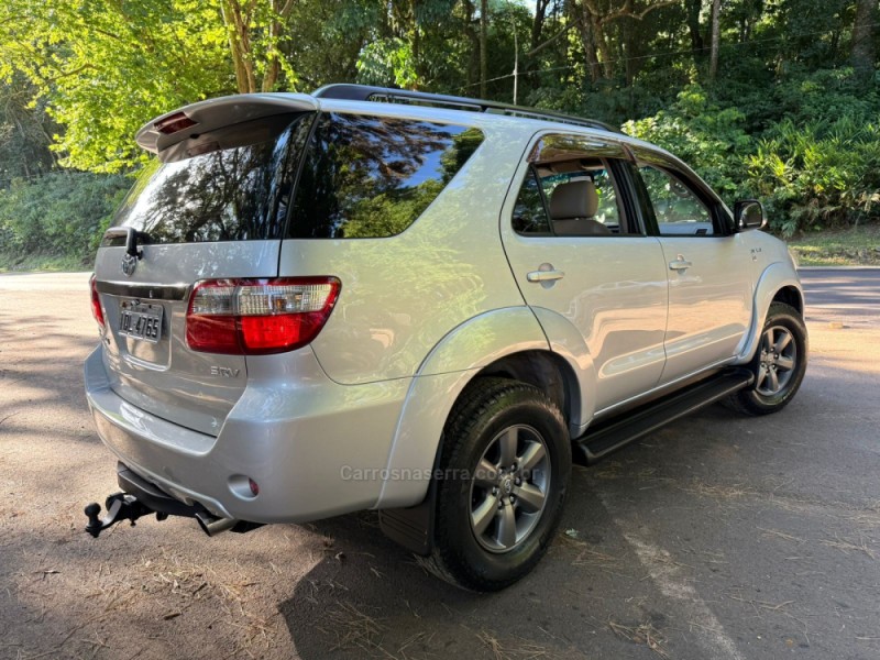 HILUX SW4 3.0 SRV 4X4 7 LUGARES 16V TURBO INTERCOOLER DIESEL 4P AUTOMÁTICO - 2010 - DOIS IRMãOS