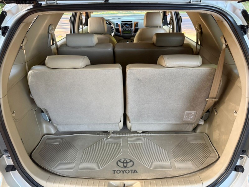 HILUX SW4 3.0 SRV 4X4 7 LUGARES 16V TURBO INTERCOOLER DIESEL 4P AUTOMÁTICO - 2010 - DOIS IRMãOS