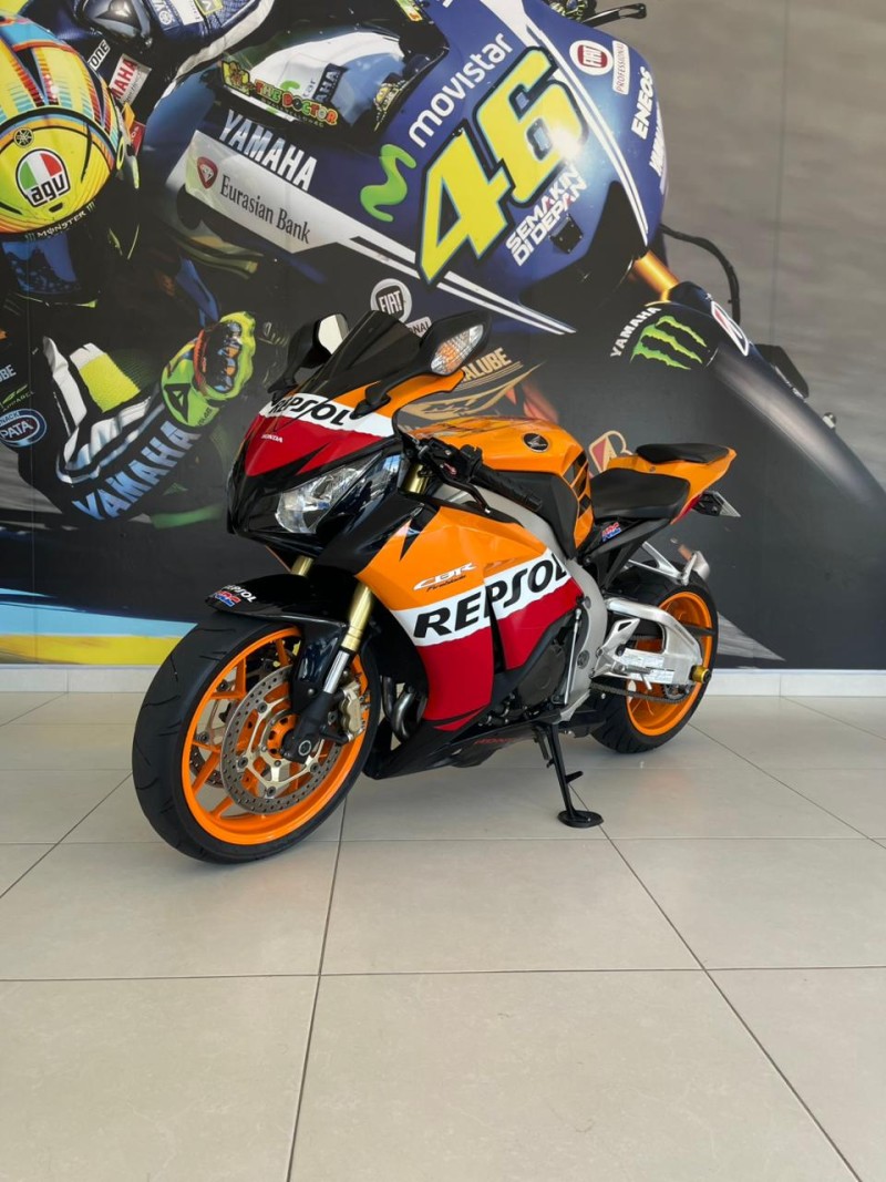 CBR 1000RR REPSOL - 2013 - PASSO FUNDO