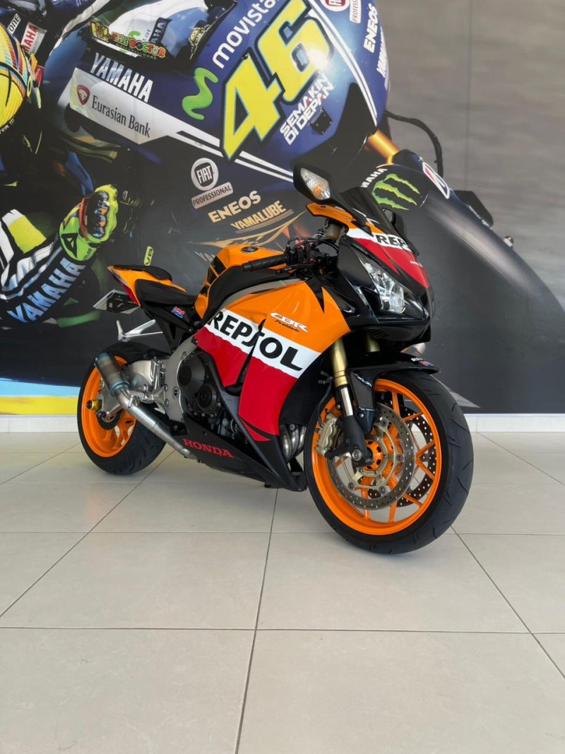 CBR 1000RR REPSOL - 2013 - PASSO FUNDO