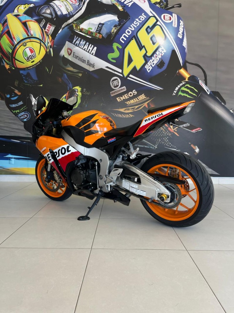 CBR 1000RR REPSOL - 2013 - PASSO FUNDO