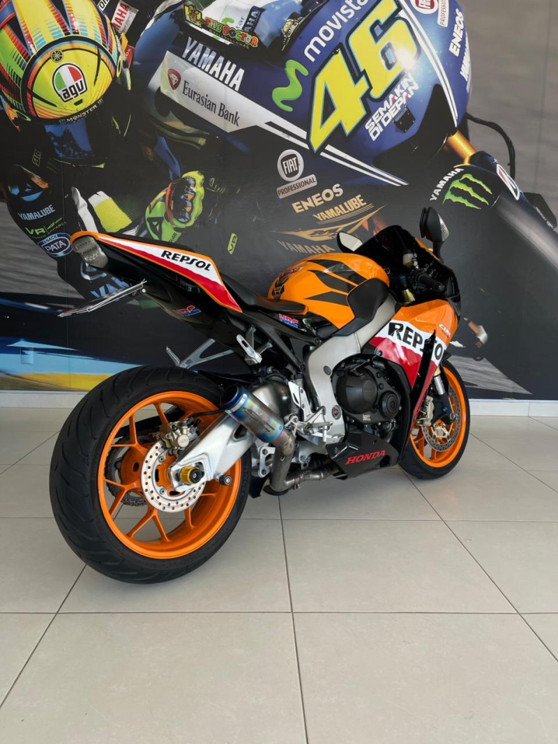 CBR 1000RR REPSOL - 2013 - PASSO FUNDO