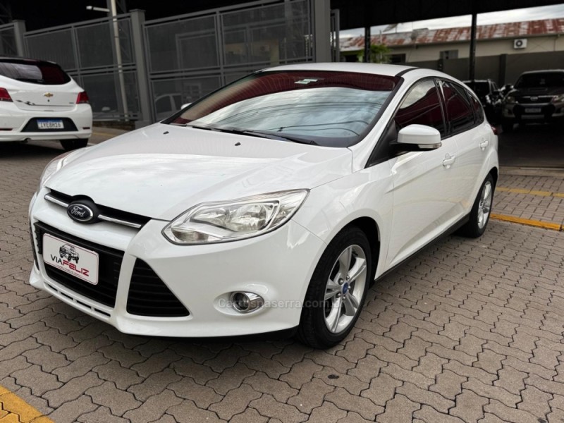 FOCUS 1.6 SE 16V FLEX 4P AUTOMÁTICO - 2015 - FELIZ