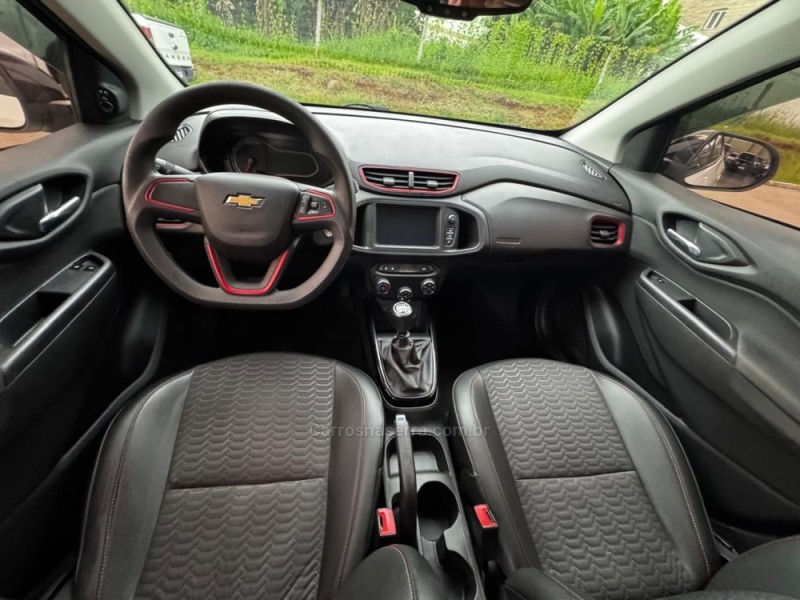 ONIX 1.4 MPFI EFFECT 8V FLEX 4P MANUAL - 2018 - FELIZ