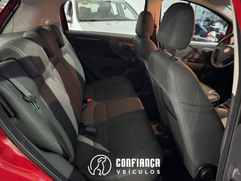 PUNTO 1.4 ATTRACTIVE 8V FLEX 4P MANUAL - 2015 - BENTO GONçALVES