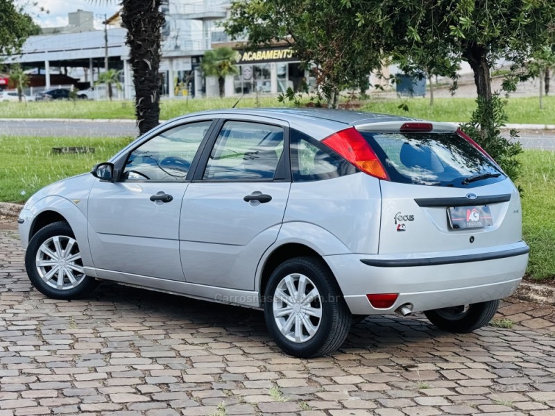 FOCUS 1.6 8V FLEX 4P MANUAL - 2008 - CASCA