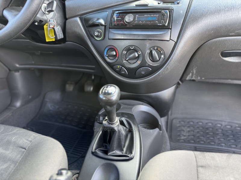 FOCUS 1.6 8V FLEX 4P MANUAL - 2008 - CASCA