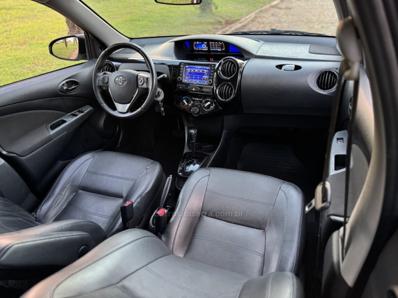 ETIOS 1.5 PLATINUM SEDAN 16V FLEX 4P AUTOMÁTICO - 2017 - CASCA
