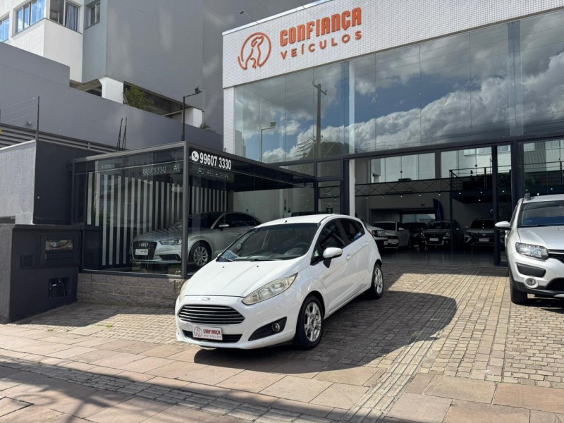fiesta 1.6 se hatch 16v flex 4p manual 2015 bento goncalves