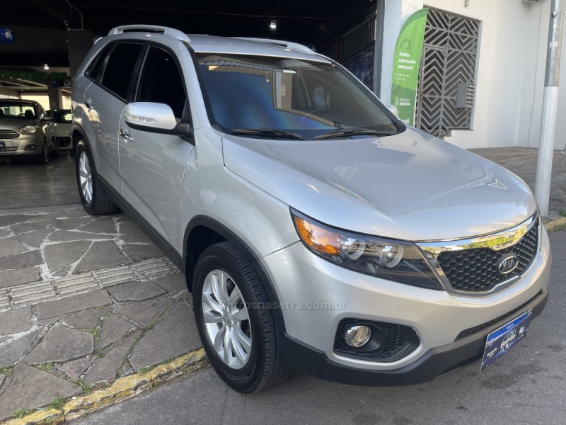 SORENTO 2.4 EX 4X2 16V GASOLINA 4P AUTOMÁTICO - 2013 - BENTO GONçALVES