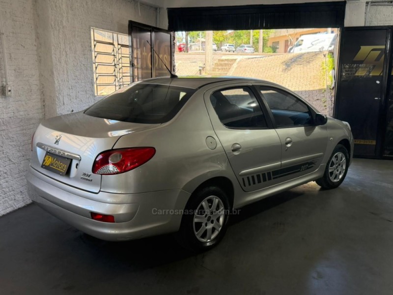 207 1.4 SEDAN XR PASSION 8V FLEX 4P MANUAL - 2013 - CAXIAS DO SUL