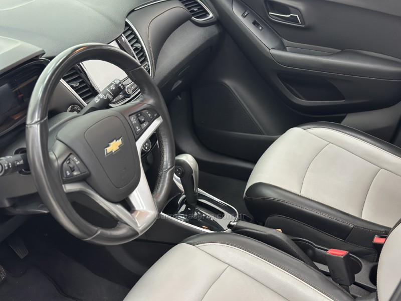 TRACKER 1.4 16V TURBO FLEX LTZ AUTOMÁTICO - 2017 - SANTA CRUZ DO SUL