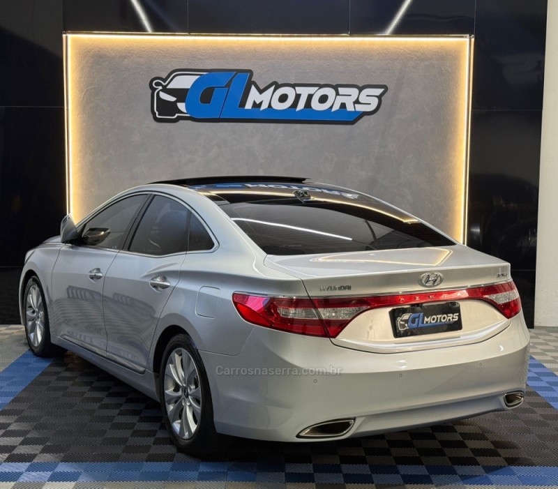 AZERA 3.3 MPFI GLS SEDAN V6 24V GASOLINA 4P AUTOMÁTICO - 2014 - NOVO HAMBURGO