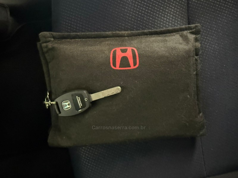 FIT 1.4 LX 8V GASOLINA 4P AUTOMÁTICO - 2013 - NOVO HAMBURGO