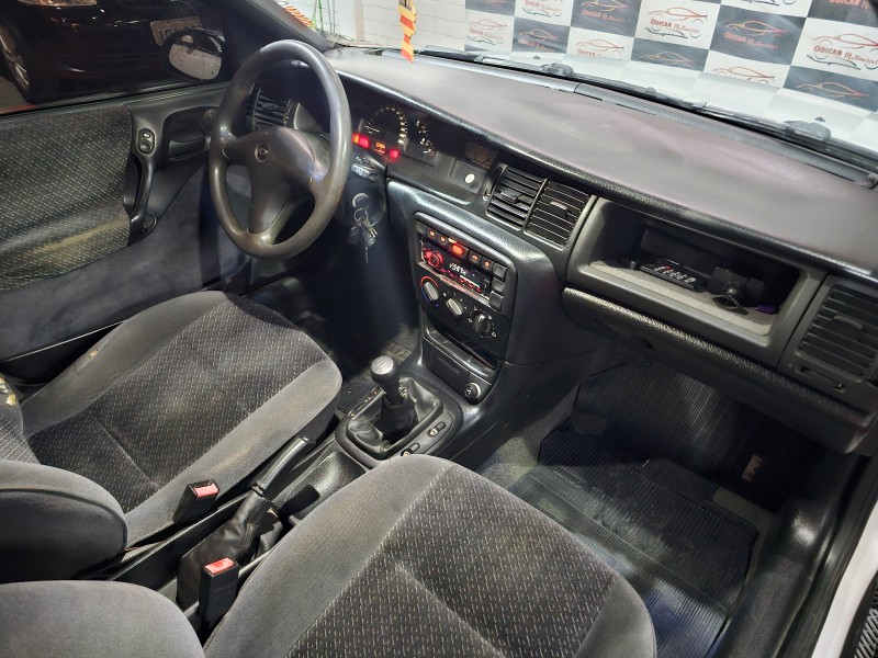 VECTRA 2.0 MPFI GLS 8V GASOLINA 4P MANUAL - 1998 - CAXIAS DO SUL