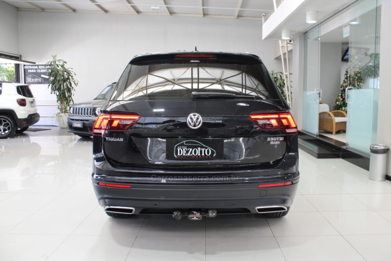 TIGUAN 1.4 ALLSPACE COMFORT 250 TSI FLEX 4P - 2018 - CAXIAS DO SUL