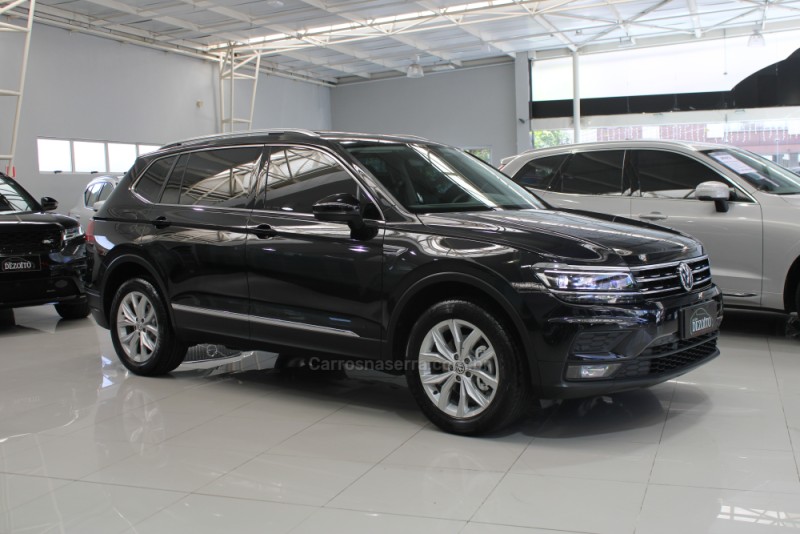 TIGUAN 1.4 ALLSPACE COMFORT 250 TSI FLEX 4P - 2018 - CAXIAS DO SUL