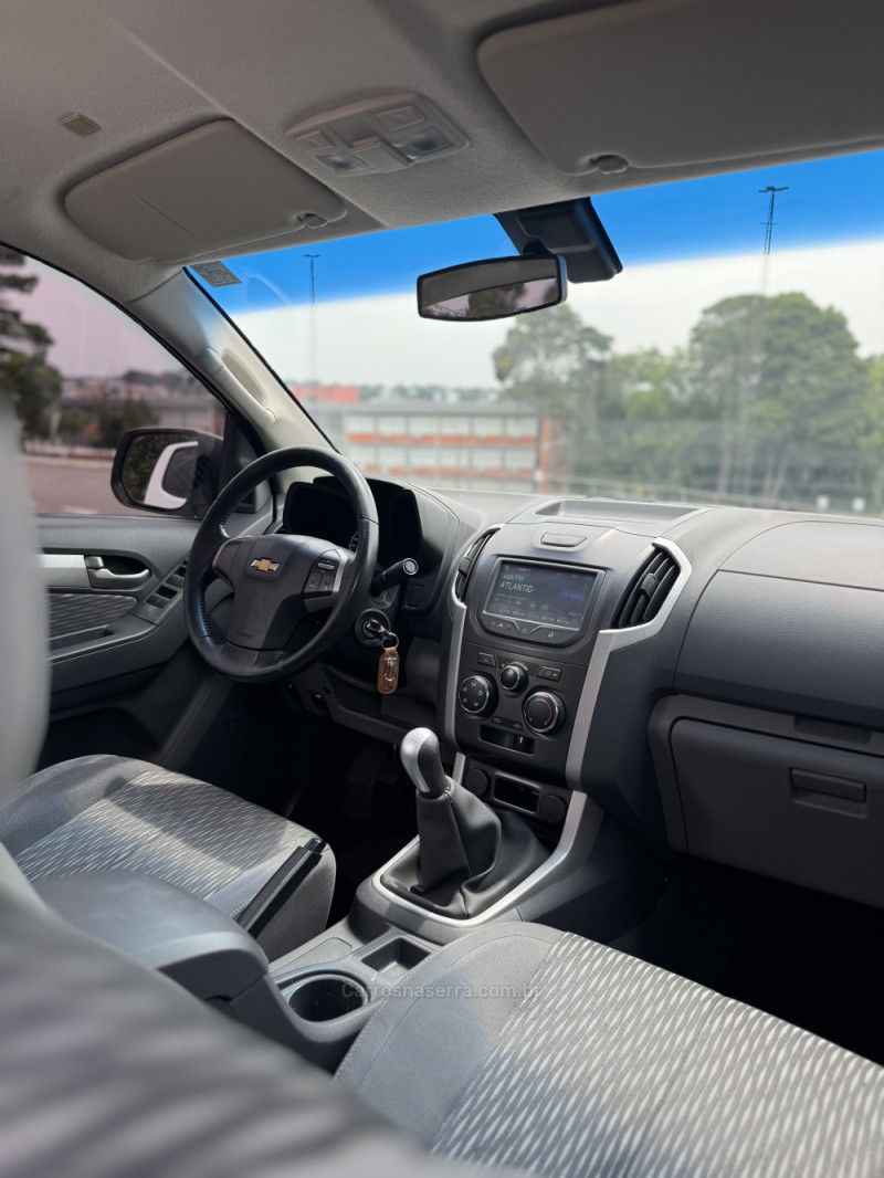 S10 2.4 LT 4X2 CD 8V FLEX 4P MANUAL - 2014 - CAXIAS DO SUL