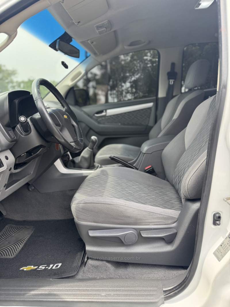 S10 2.4 LT 4X2 CD 8V FLEX 4P MANUAL - 2014 - CAXIAS DO SUL