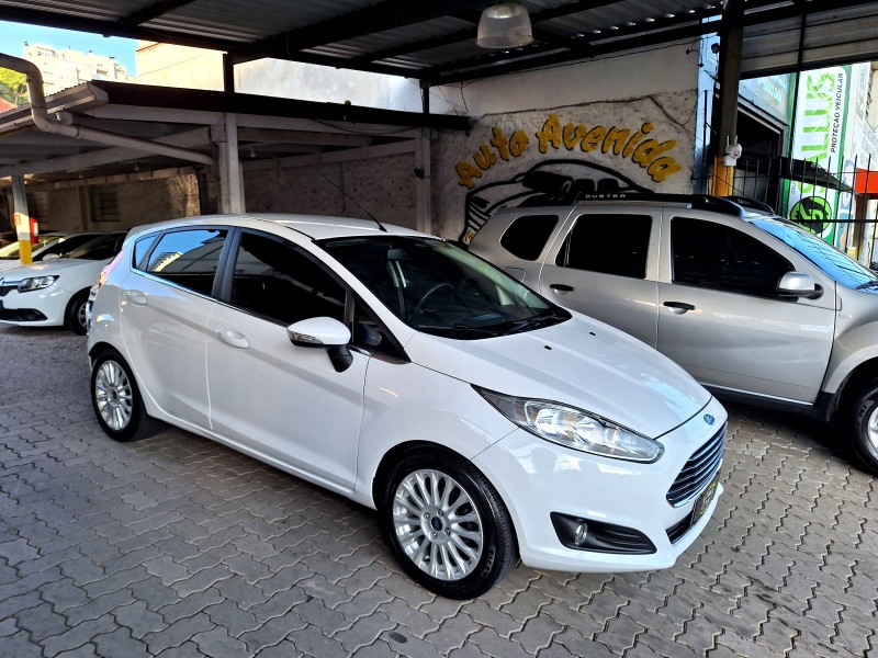 FIESTA 1.6 TITANIUM HATCH 16V FLEX 4P AUTOMÁTICO - 2015 - CAXIAS DO SUL