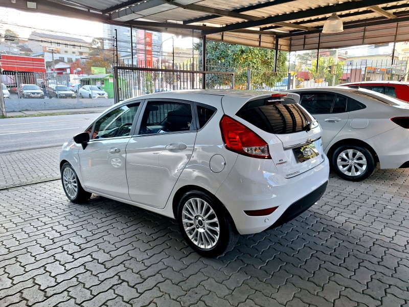 FIESTA 1.6 TITANIUM HATCH 16V FLEX 4P AUTOMÁTICO - 2015 - CAXIAS DO SUL