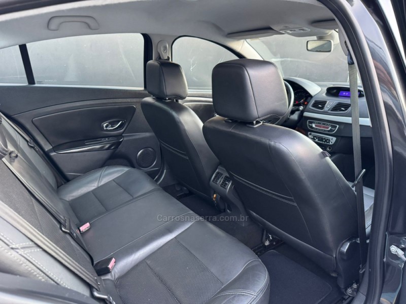 FLUENCE 2.0 DYNAMIQUE 16V FLEX 4P MANUAL - 2014 - ESTâNCIA VELHA