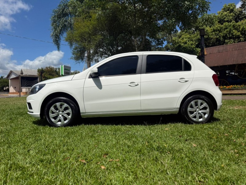 GOL 1.0 12V MPI TOTALFLEX 4P MANUAL - 2022 - BROCHIER