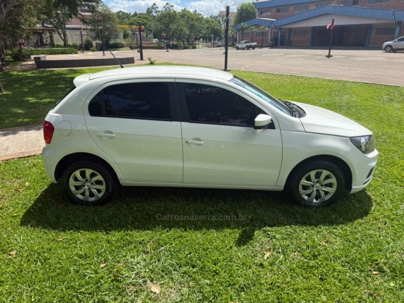 GOL 1.0 12V MPI TOTALFLEX 4P MANUAL - 2022 - BROCHIER