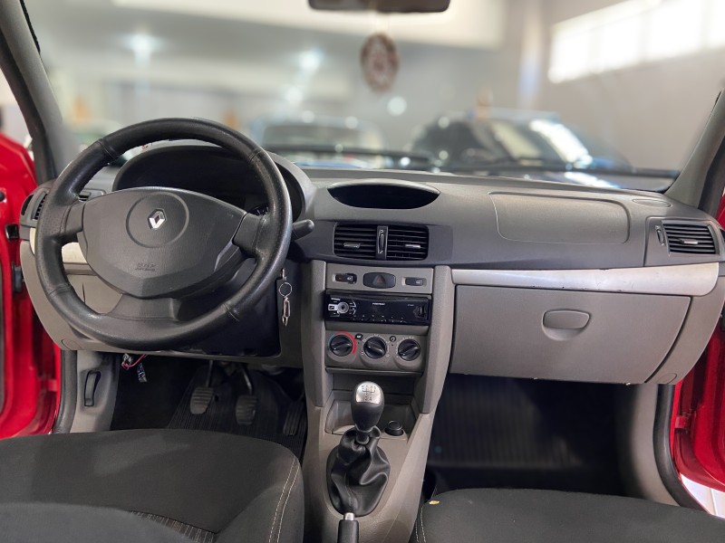 SYMBOL 1.6 EXPRESSION 16V FLEX 4P MANUAL - 2011 - CAXIAS DO SUL