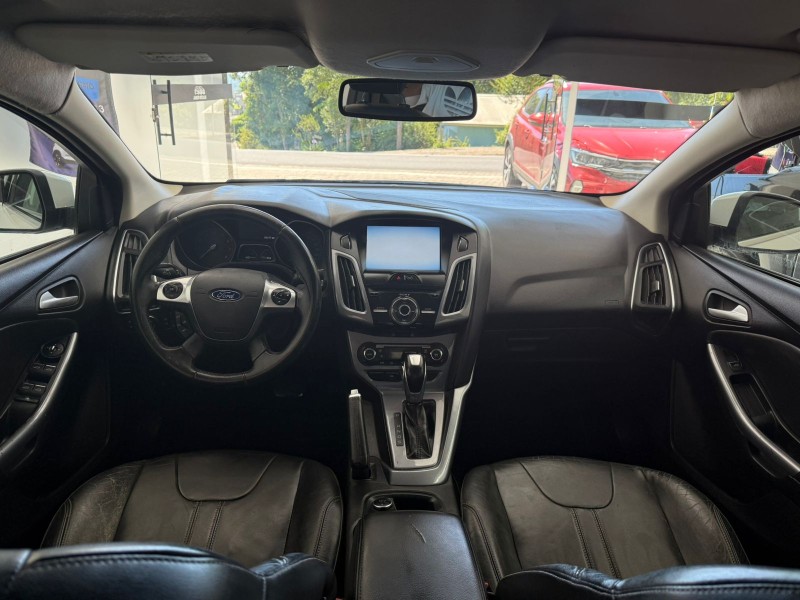 FOCUS 2.0 TITANIUM SEDAN 16V FLEX 4P AUTOMÁTICO - 2015 - BENTO GONçALVES