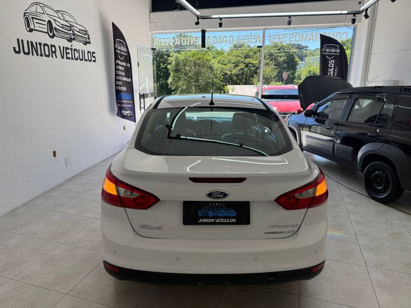 FOCUS 2.0 TITANIUM SEDAN 16V FLEX 4P AUTOMÁTICO - 2015 - BENTO GONçALVES