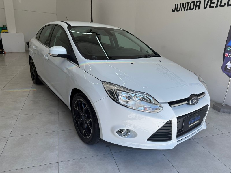 focus 2.0 titanium sedan 16v flex 4p automatico 2015 bento goncalves