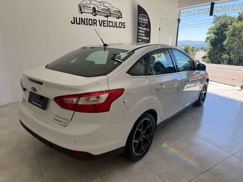 FOCUS 2.0 TITANIUM SEDAN 16V FLEX 4P AUTOMÁTICO - 2015 - BENTO GONçALVES