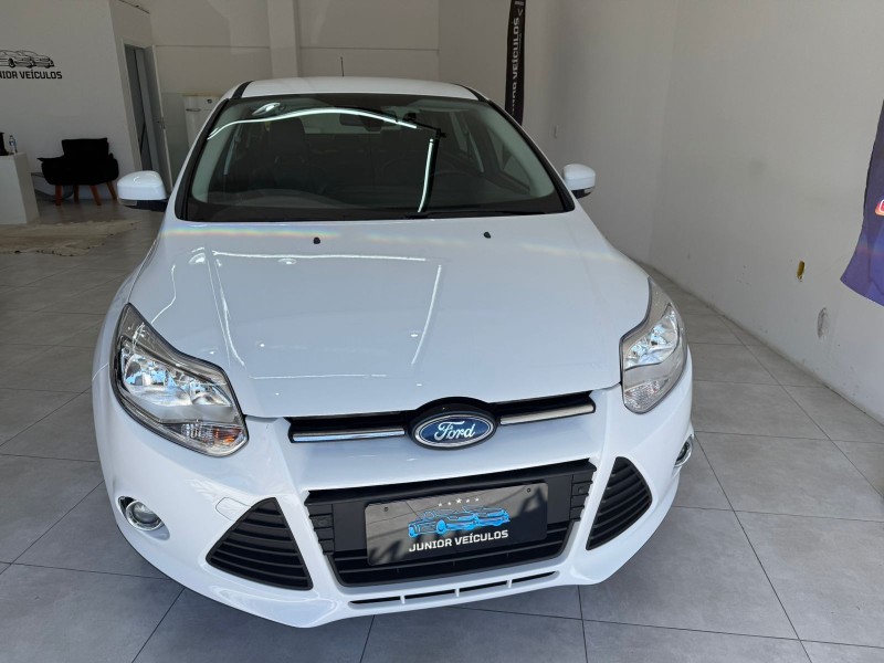 FOCUS 2.0 TITANIUM SEDAN 16V FLEX 4P AUTOMÁTICO - 2015 - BENTO GONçALVES
