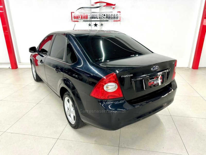 FOCUS 2.0 FC 16V FLEX 4P AUTOMÁTICO - 2011 - CAXIAS DO SUL
