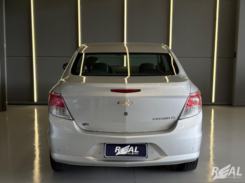 PRISMA 1.0 MPFI LT 8V FLEX 4P MANUAL - 2016 - SAPIRANGA